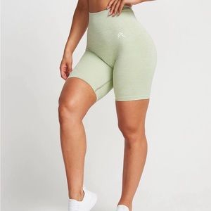 Oner Active Classic Seamless Shorts in pistachio
